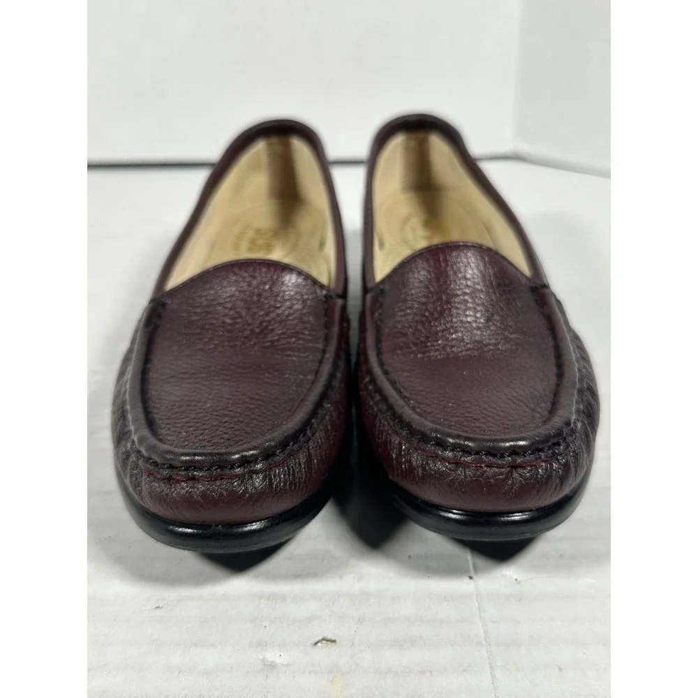 SAS Womens Burgundy Pebbled Leather Tripad ComfortLoafers Made in USA Size 6.5 S